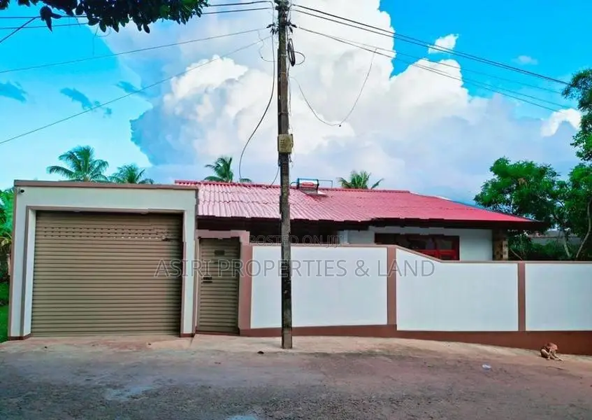 3 BEDS NEW HOUSE FOR SALE IN PILIYANDALA KAHATHUDUWA