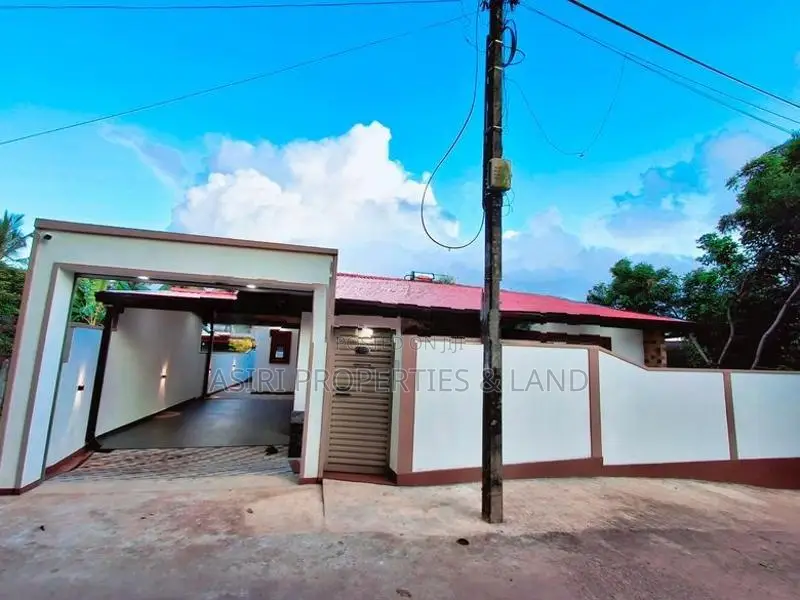 3 BEDS NEW HOUSE FOR SALE IN PILIYANDALA KAHATHUDUWA