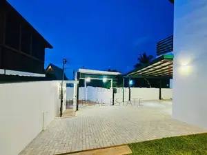 Architecturally Designed Modern 2 Story House Koswatta