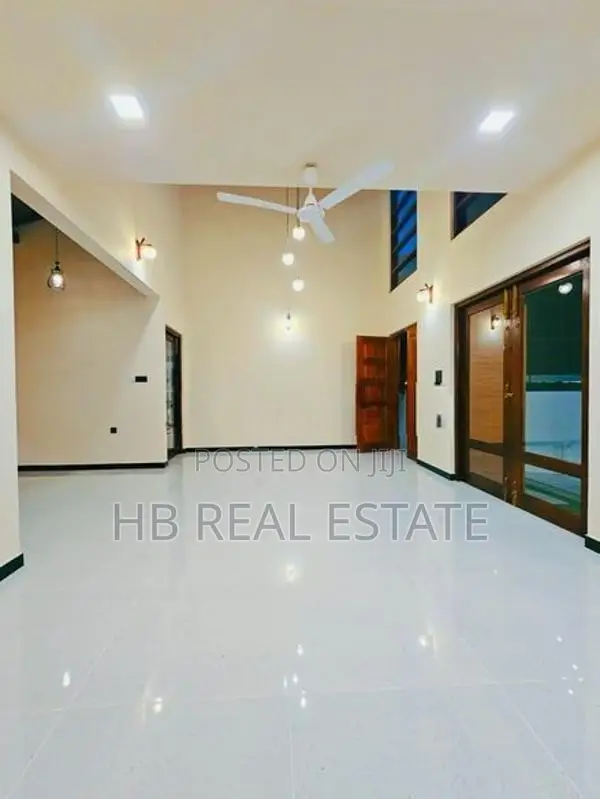 Architecturally Designed Modern 2 Story House Koswatta