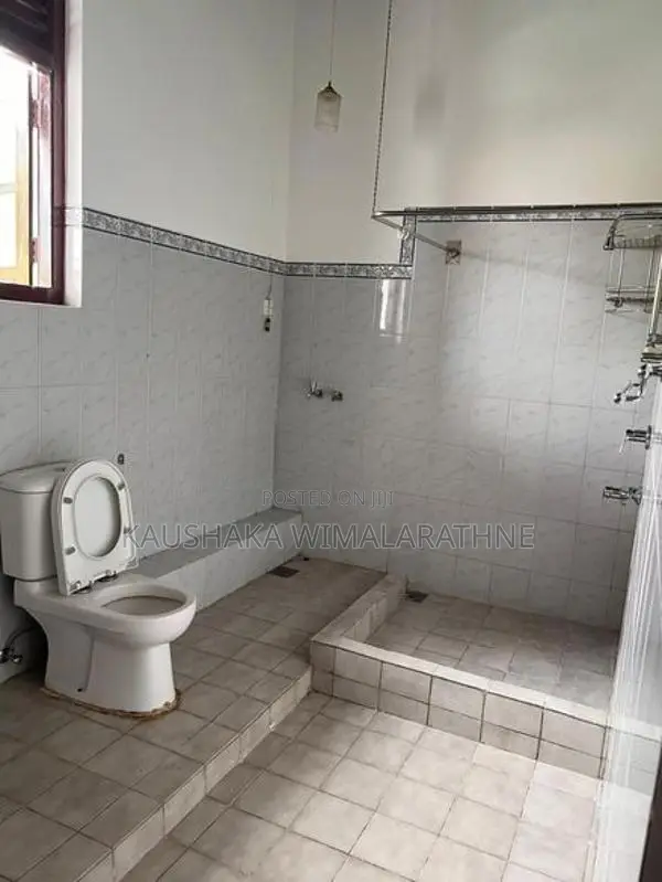 Two Story House for Rent in Nawala - Rent0180