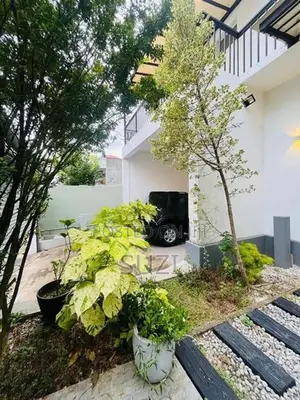 Luxury 2-Storey 5 Bedroom House for Sale–Battaramulla–Koswatta