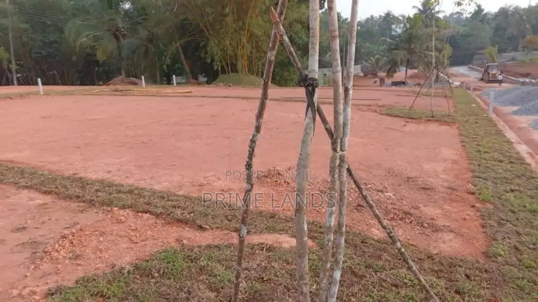Land for Sale in Gampaha Colombo Road