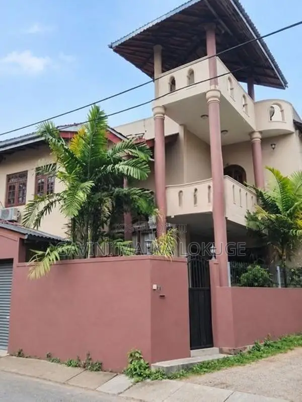 නුගේගොඩ – දෙමහල් නිවසක් විකිණීමට