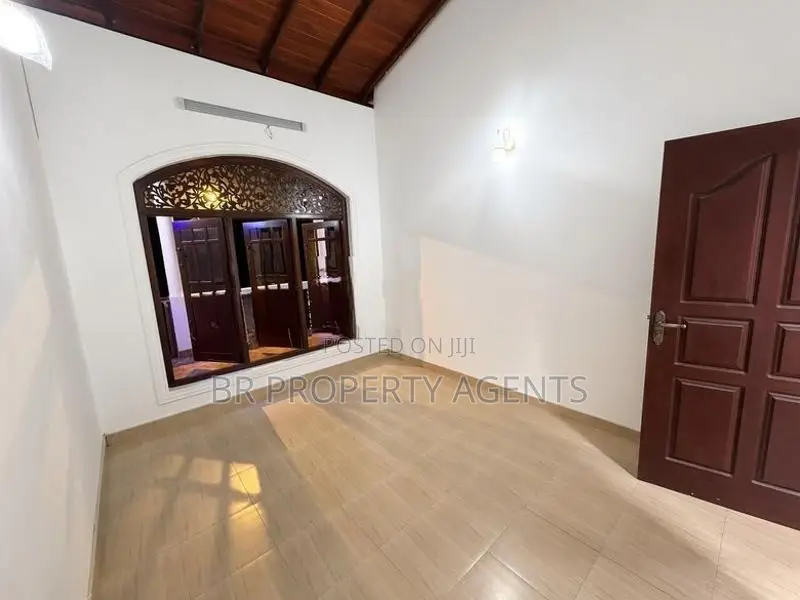 First Floor House for Rent in Rajagiriya