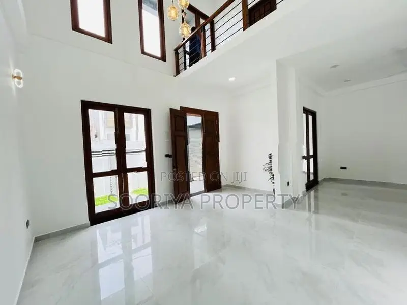 Modern Brand New Luxury House for Sale in Piliyandala