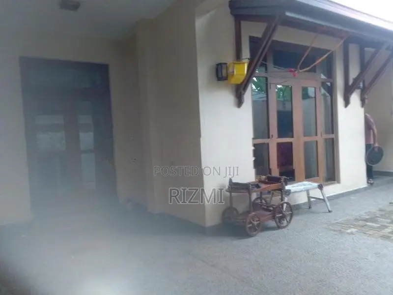 5BR 2 Storey Individual House for Rent in Dehiwala Kawdana