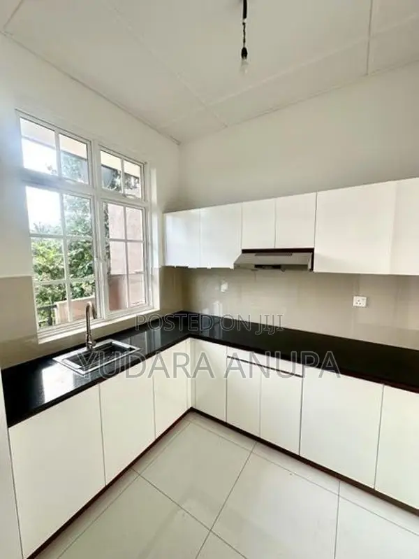 3BR Apartment – The Palace Phase 2, Yakkala In Gampaha