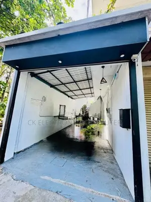 Commercial Building For Sale In Pannipitiya