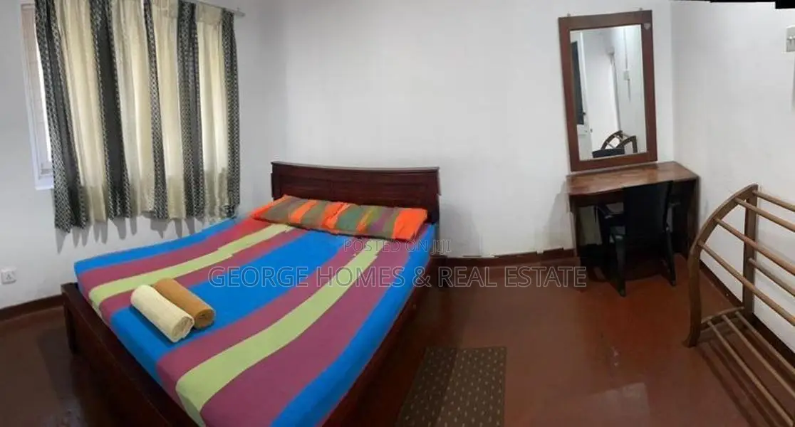 6 Bedroom House for Rent at Colombo 5