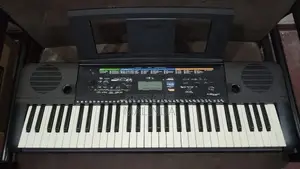 Yamaha PSR E253 KEYBOARD