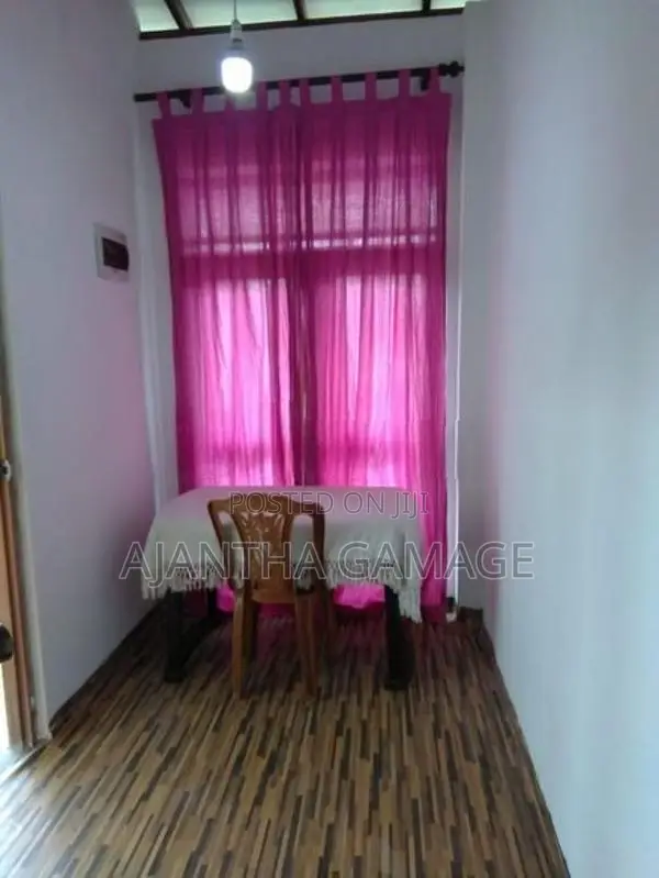 Fully Furnished Room for Rent- Battaramulla