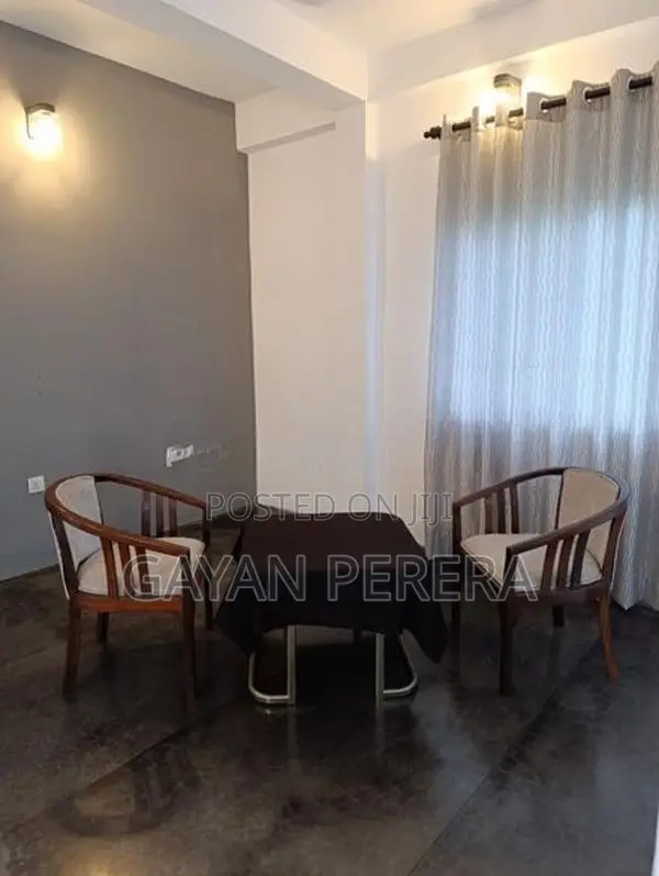 House For Rent In Nugegoda Embuldeniya - Upstairs