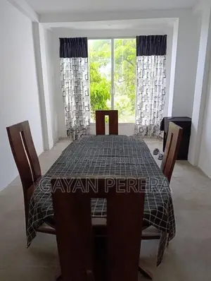 House For Rent In Nugegoda Embuldeniya - Upstairs