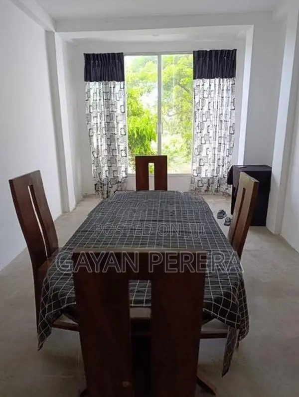 House For Rent In Nugegoda Embuldeniya - Upstairs
