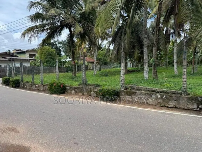 280 Perches Colombo Main Road Facing Land for Sale in Piliyandala