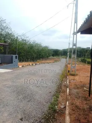 මීගොඩ ආටිගලින් නිස්කලංක බිම්කොටස්