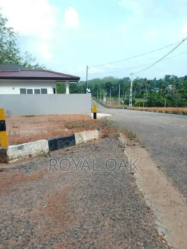 මීගොඩ ආටිගලින් නිස්කලංක බිම්කොටස්