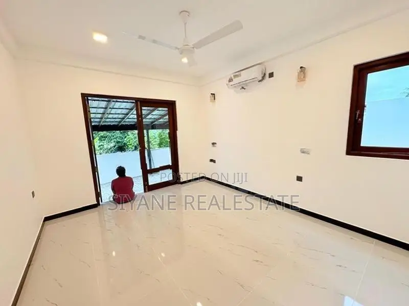 Brand New House For Sale in Battaramulla