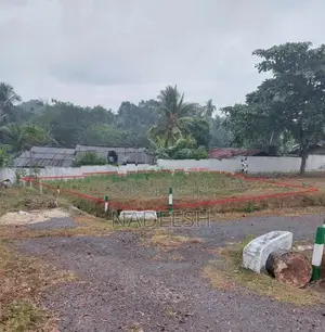 Land for Sale – Highway Exit (Gelanigama)