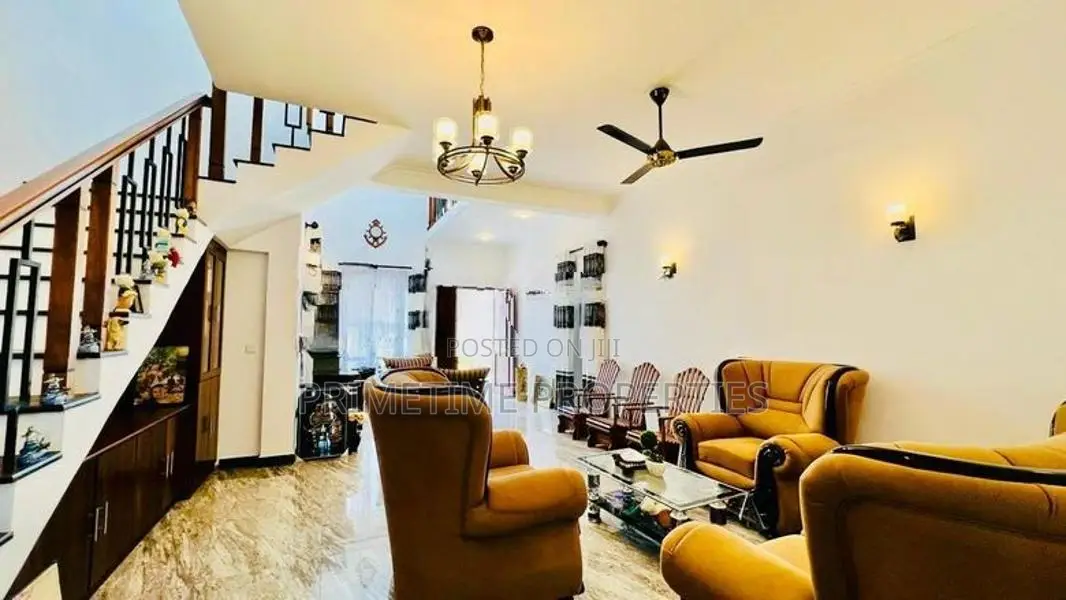 (KH504) Modern Luxury Three Storey house for sale in Negombo