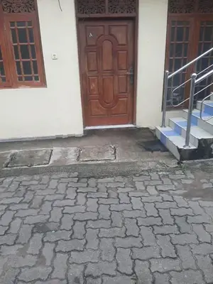 Glound floor house for rent in mount lavinia