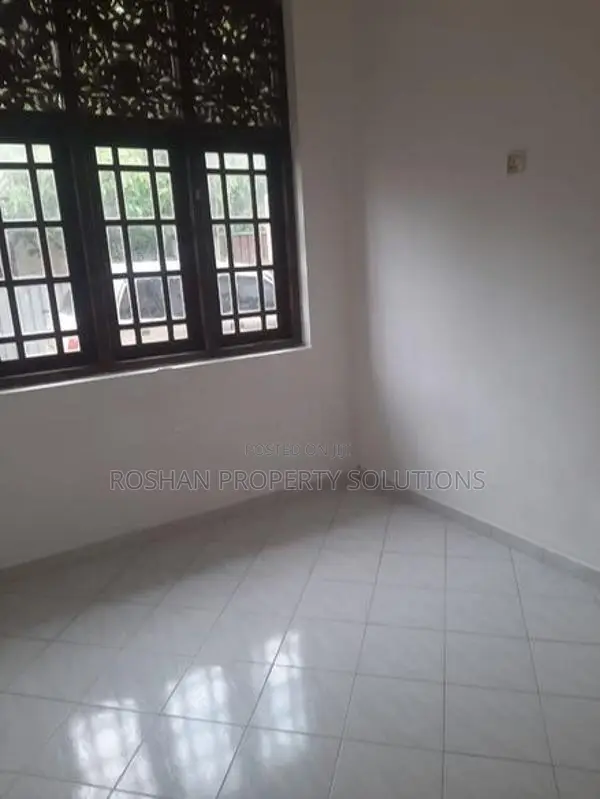 Glound floor house for rent in mount lavinia