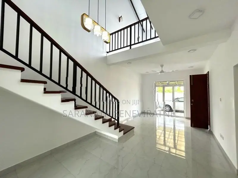 Brand-New House in Gated Community Odiliya Pelanwatta Kottawa