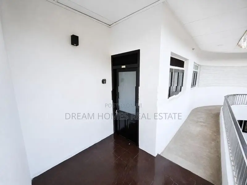 Versatile 1-Bedroom Office for Rent – Colombo 05