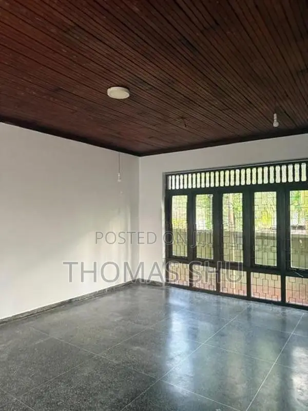 Spacious 5 Bedroom House for Sale Mirihana Nugegoda