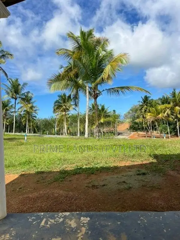 Land for Sale Aluthgama