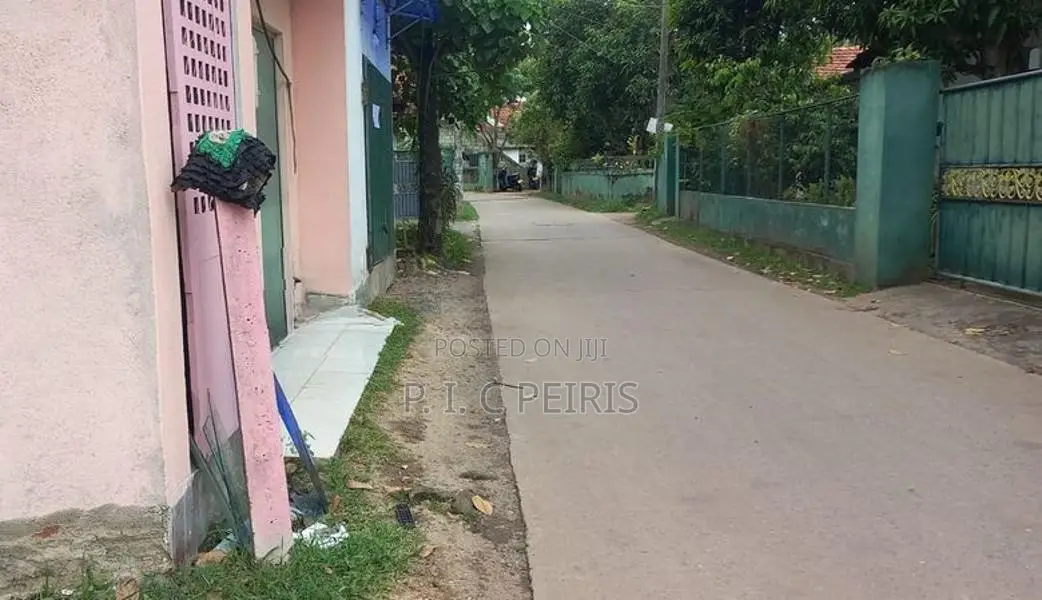 10 perches Land and one bedroom house for sale, 3rd Kurana,Negom.Gampa