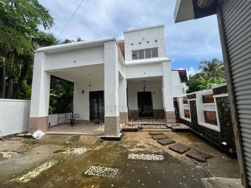 Luxury Two-Story House for Sale in Ragama