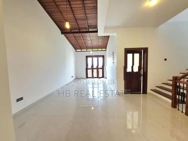 Modern Designed Super Luxury Three Story House for Sale – Boralesgamuw