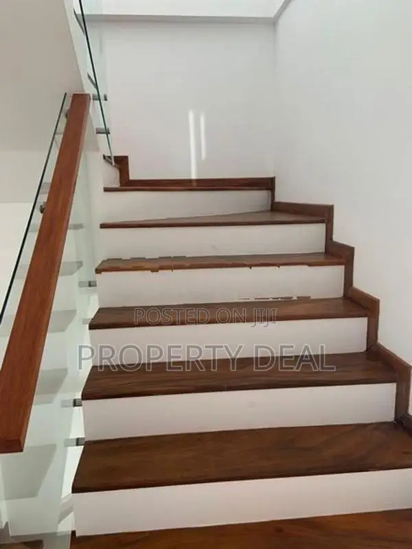 🏡 Spacious 4 Bedroom House for Rent Colombo 05 - PDH286