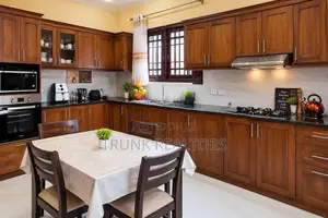 Pannipitiya 04BR House For Sale (NK11840)