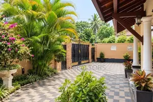 Pannipitiya 04BR House For Sale (NK11840)