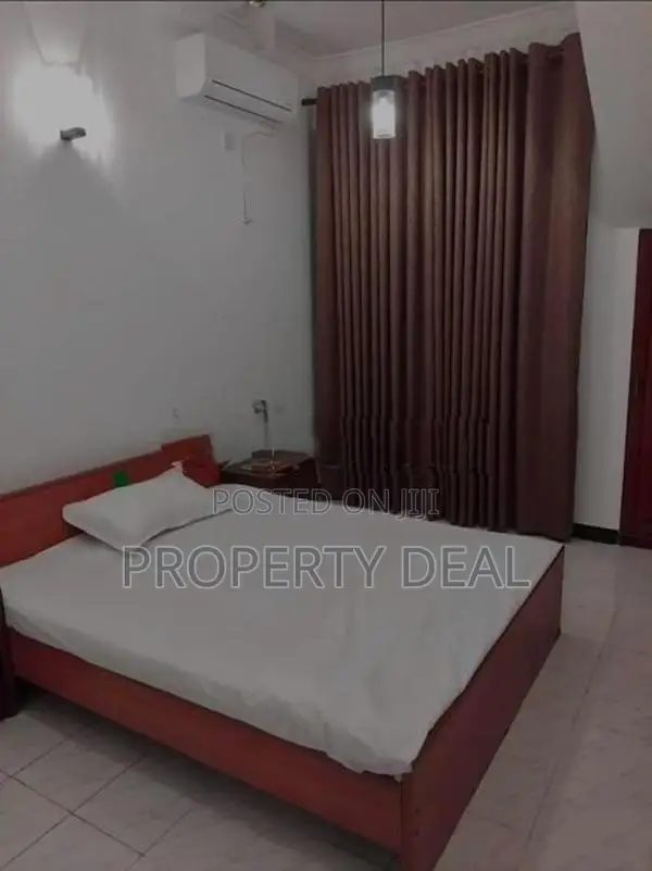 Luxury Fully Furnished 4-Bedroom House for Rent in Battaramulla - PDH3