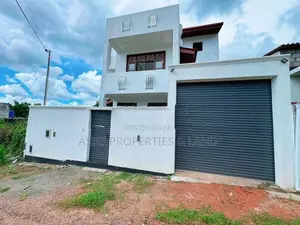 Two Story 4 Bedrooms House for Sale in Homagama Godagama