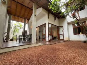 LUXURIOUS HOUSE FOR RENT BEDDEGANA SRI JAYAWARDHANAPURA KOTTE CH3058
