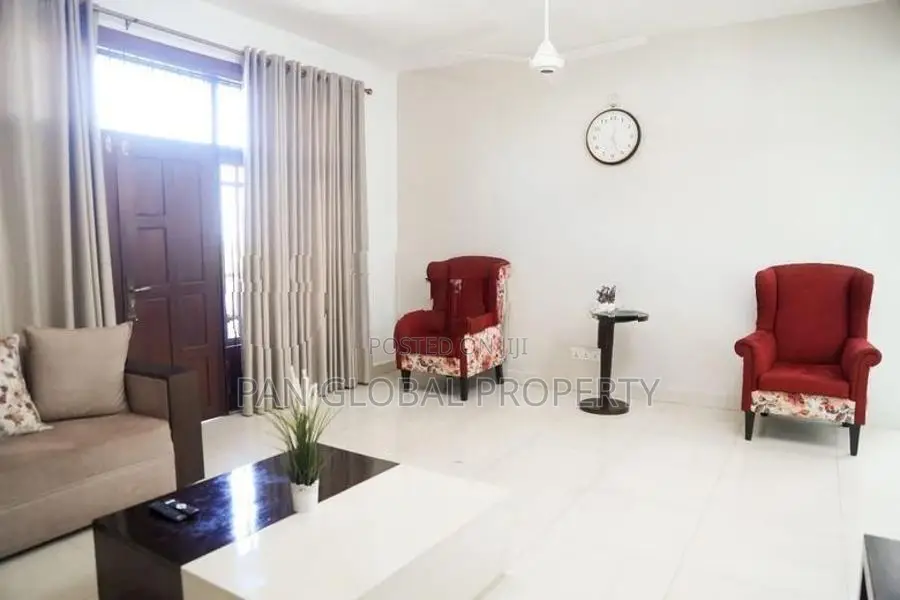 Villa for Sale in Wattala