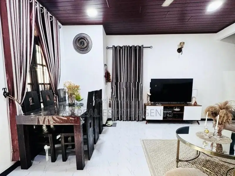 Two Storey House for Sale in Wellampitiya