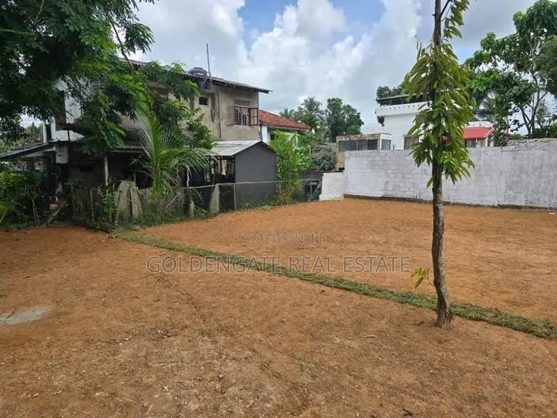 Yakkala Land for Sale Near the Kandy Road
