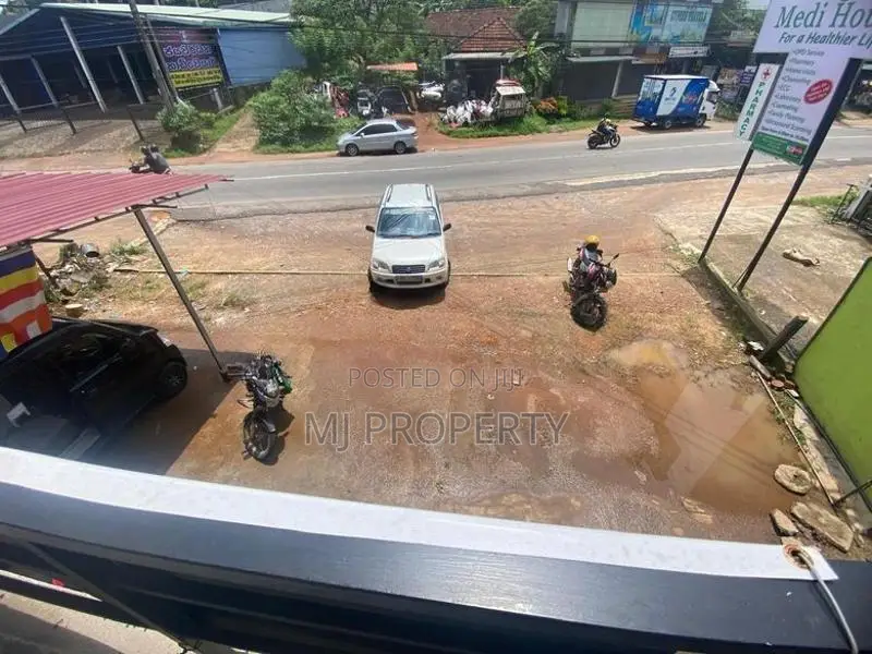 ( GC-1060) Valuable Commercial Shop Space Rent in Meegoda