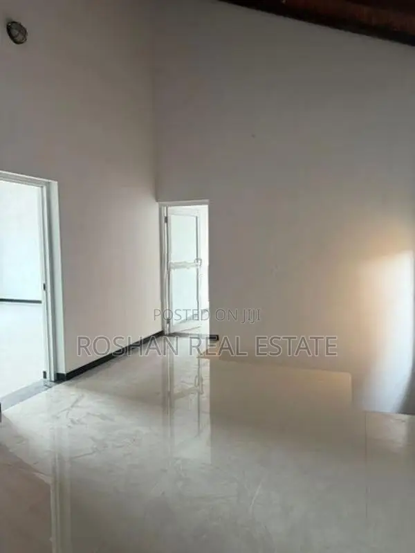Luxury Fully Furnished Villa for Rent Colombo 15 Ni3084