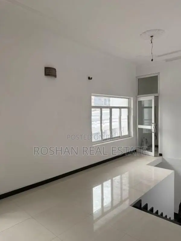 Luxury Fully Furnished Villa for Rent Colombo 15 Ni3084