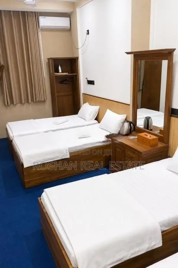 Hotel for Rent Colombo 02 Border Port City Near NI3077