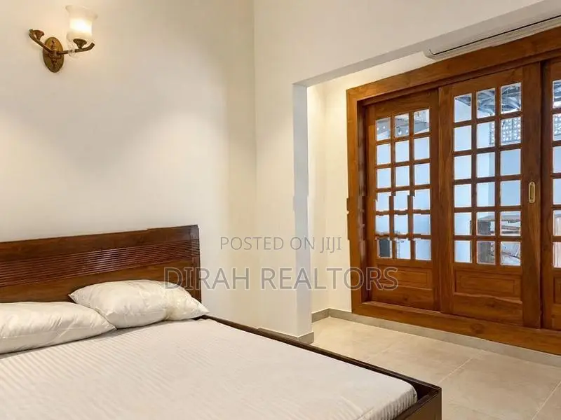 2BR Ground Floor Apartment for Rent | Colombo 05 (ZR-0033)