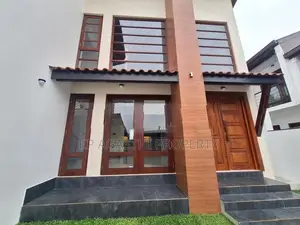 brand new luxury house for sale in Battaramulla