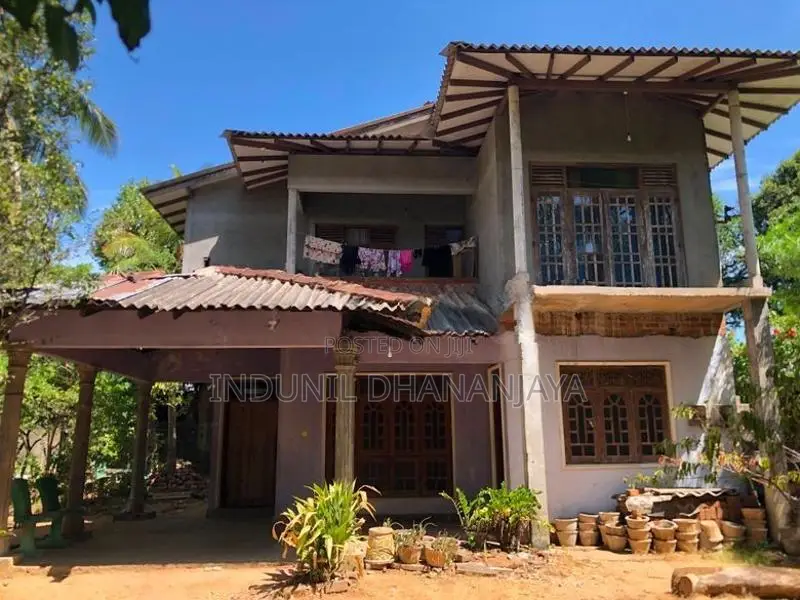 Land with House for Sale Higurakgoda